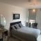 IVY boutique room