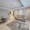 Luxury Marina Apartment, Pool, Views & Prime Location