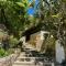 Latifi Guesthouse