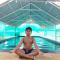 Johnson's Homestay With Pool & Ecohouseboat near town beach