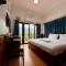 Domon Riverside Hotel