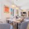 vLove Story - Luxury Downtown Apartment