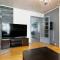 City apartment with 4 bedrooms & private terrace