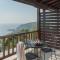 Om Living Pelion