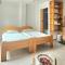 Small & Cute Downtown Apartment with parking