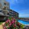 Casa Montenegro Lux Family Friendly 1 BR 2 Sofa Beds for Kids Sea Pool View Free Parking Wi-fi Pool Airport 5 Min