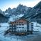 Hotel Dolomitenhof & Chalet Alte Post