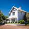 Whispering Oaks Guest House