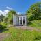 Corry Lodge Estate - Sheperds Huts or Container Stays with Sea View