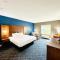 Comfort Inn & Suites Plainville-Foxboro