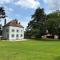 Maison Bourgeoise 1830 avec Spa et Jeux, Animaux Acceptés - FR-1-489-541