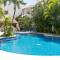 Modern 2BR Apt-3 Baths-Pool-Wi-Fi-Steps to Beach