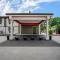 Super 8 by Wyndham Lewiston Auburn Area