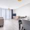 Elegant 2Bed Apartment - City Centre - Free Parking