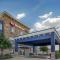 Best Western Plus Fort Worth Forest Hill Inn & Suites