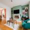 Heaton House - parkside charm and city comfort