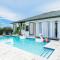 Designer Villa with Heated Pool, BBQ, Firepit, Ideal for Families & Groups