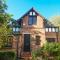 Detached House with Gated Parking in Whalley Range, Near Manchester City Centre