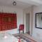 Cosy Ground Floor Flat by Catherine Hill Frome