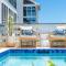 Paradise Cottage and Mistico Beach Club plus Boat Shuttle