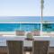 Beachfront 3br King Bed Full Kitchen 170m