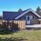 6 person holiday home in Ålbæk