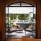 Le Petit Manoir Boutique Hotel