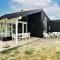 8 person holiday home in Pandrup-By Traum