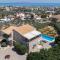 Four Seasons private villa - seaview - big heated pool - gym - sport activities
