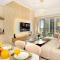 Stylish 1BR DOWNTOWN Apartment with BALCONY - NEXT TO DUBAI MALL & BURJ KHALIFA