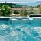 Luxury Adria Sea City & Whirpool, Mountain View Apartment