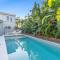 Bridgeport Pool Escape, Pets welcome - Sleeps 7
