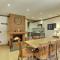 ARC 1950 - Appartement 8 personnes Duplex Cheminée - ski aux pieds - Sauna, Hammam, Jacuzzi, Piscine