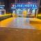 QLİNE HOTEL AİRPORT SaW