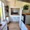 Charming apartment bordering Versailles