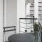 Bright studio apartment with parking and balcony