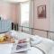 Spacious City-Centre House near Train Station & Business School, with Garden