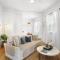 Bright Historic Home, Recently Renovated, Near Downtown, SCAD, & Starland Yard