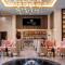 Blossom Hotel Houston, Curio Collection by Hilton