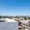 Blue Central Stay Near USC, BMO Stadium & Downtown LA