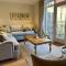 Walcot Yard with parking, Bath Keys