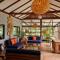 Xalli Beach Hotel