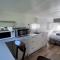 Van 6 Sussex House Holiday Park