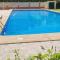 Moderno adosado junto al POLIDEPORTIVO de NUCIA