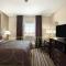Super 8 by Wyndham Bakersfield South CA