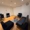 City Gateway Apartment - Green Quarter Southall Retreat