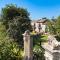 Villa Due Leoni