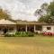 Sanctuary Farm House 5-bedroom Lodge In Wildlife