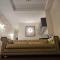 Bayview Apartment - Chic Seaside Stay in the City