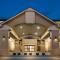 Days Inn & Suites by Wyndham Cedar Rapids